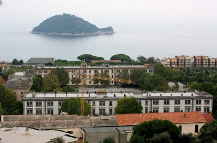 Albenga, i Cittadini Stanchi: "No al C.I.E. e no alla privatizzazione sanitaria" Albenga, i Cittadini Stanchi: "No al C.I.E. e no alla privatizzazione sanitaria"