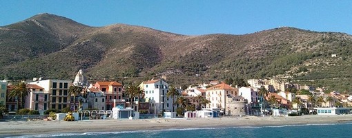 "Dalla Riviera con amore": a Ceriale il ricordo del turismo d'élite nel Ponente dalla Belle Époque alla prima metà del Novecento