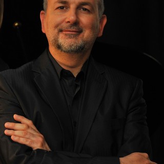 A Savona il filosofo del pop Claudio Sottocornola presenterà il nuovo libro "Varietà"