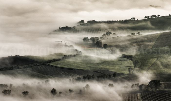 Marco Mosca, il fotografo savonese che "scatta" in cima alle vette mondiali