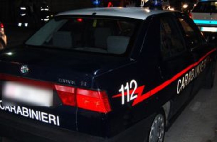 Albenga: inseguito dalle Forze dell'Ordine per sfuggire finisce nel fiume Albenga: inseguito dalle Forze dell'Ordine per sfuggire finisce nel fiume