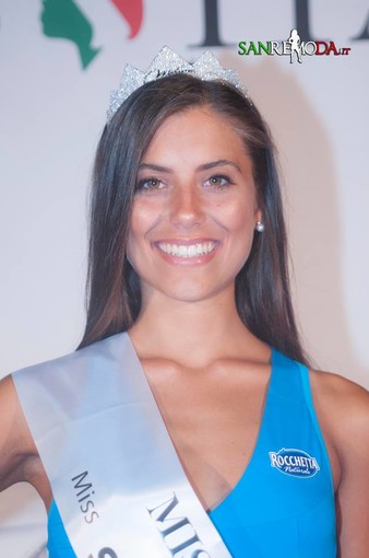 Camilla Parigi, 19enne di Pieve Ligure si è aggiudicata la terza selezione regionale di 'Miss Liguria 2016' Camilla Parigi, 19enne di Pieve Ligure si è aggiudicata la terza selezione regionale di 'Miss Liguria 2016'