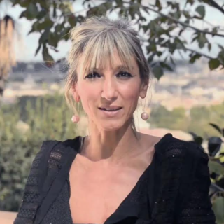 Domani, 5 aprile, la giornalista di Rai Vaticano Costanza Miriano sarà ospite dei Martedì Letterari al Casinò di Sanremo