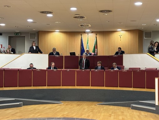 Bucci porta in consiglio regionale i numeri della Sanità ligure: “Il disavanzo è di diciannove milioni”