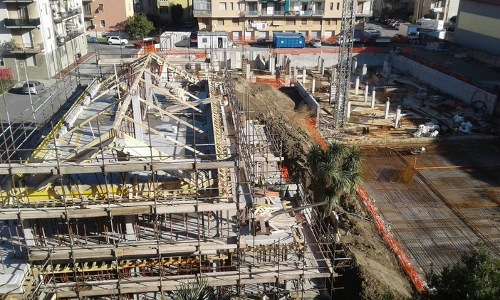 Albisola, continuano i lavori per la "Casa Ecologica di San Isidoro": nasce una pagina Facebook per seguire passo passo il cantiere Albisola, continuano i lavori per la "Casa Ecologica di San Isidoro": nasce una pagina Facebook per seguire passo passo il cantiere