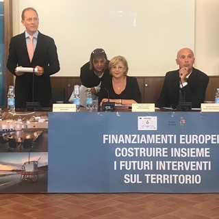 Il commissario UE Corina Cretu ad Andora: "Vicini alla Liguria con fondi per agricoltura, turismo e infrastrutture"