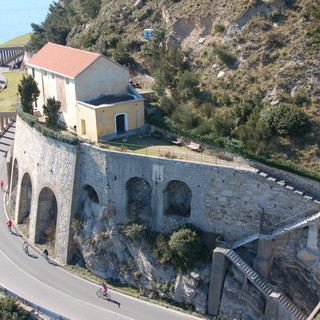 Duecento anni dalla nascita di Don Bosco: a Laigueglia gli alunni in pellegrinaggio al Santuario di N.S. delle Penne