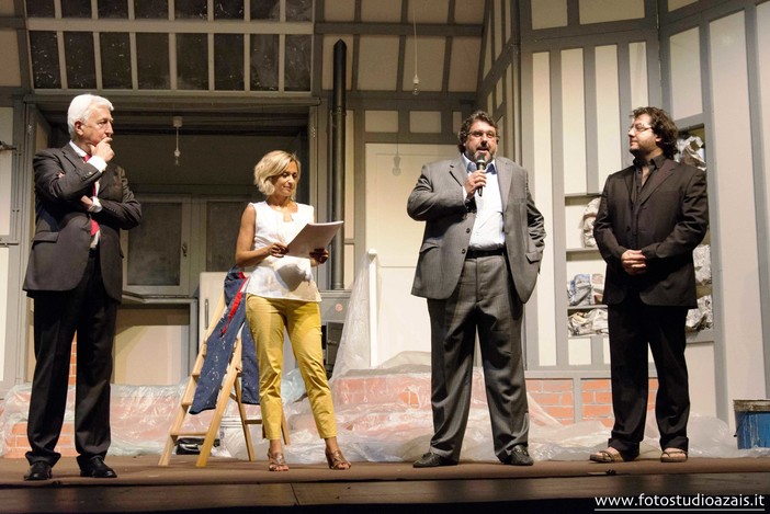 Borgio Verezzi, consegnato a Toni Fornari il premio Provincia di Savona