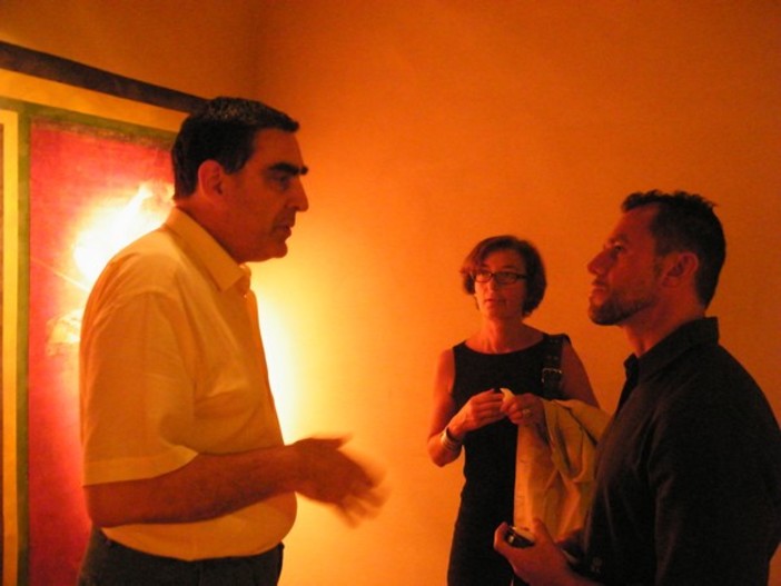 Albenga: Filippo Maria Gambari visita Magiche trasparenze