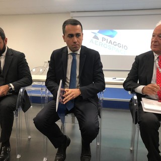 Di Maio incontra i rappresentanti sindacali di Piaggio Aerospace. Vella: “Da questa visita ci aspettavamo qualcosa di più” Di Maio incontra i rappresentanti sindacali di Piaggio Aerospace. Vella: “Da questa visita ci aspettavamo qualcosa di più”