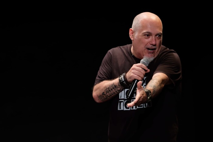 Teatro Duse, venerdì 1 aprile alle 20.30 Daniele Raco sbarca con lo spettacolo 'Non è uno scherzo' Teatro Duse, venerdì 1 aprile alle 20.30 Daniele Raco sbarca con lo spettacolo 'Non è uno scherzo'