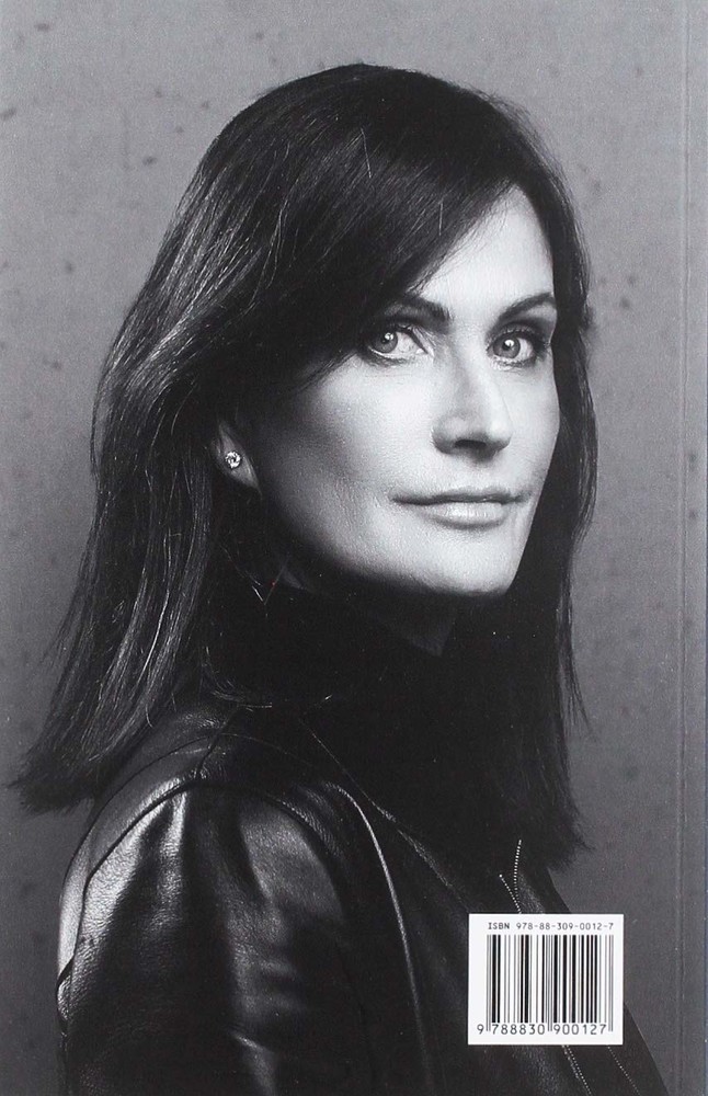 Ad Alassio Daniela Missaglia con "Crimini d'Amore"