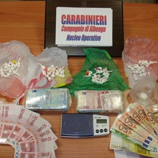 Albenga: Carabinieri si fingono fiorai e arrestano 4 spacciatori. La ricostruzione della cattura