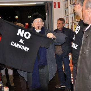 Don Gallo contro l'ampliamento a carbone, lo ha dichiarato oggi alla Ubik
