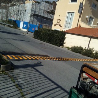 Lavori pubblici ad Alassio: terminati gli interventi in viale Hanbury arriva un nuovo dosso alla Fenarina e nuova segnaletica orizzontale Lavori pubblici ad Alassio: terminati gli interventi in viale Hanbury arriva un nuovo dosso alla Fenarina e nuova segnaletica orizzontale