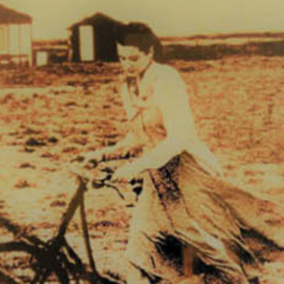 A Finalborgo l'autrice Delia Cacciapuoti presenta "Una donna tante vite. Procida l’isola incantata"