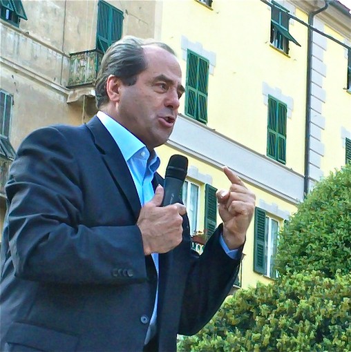 Di Pietro a Savona: "il Governo non risponde alle interrogazioni su questa provincia"