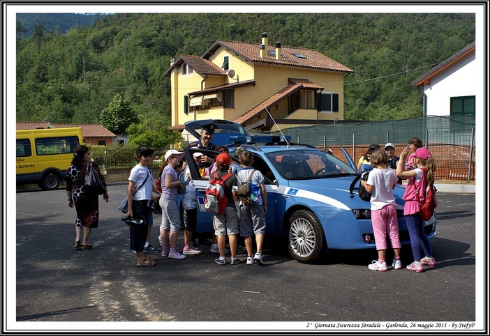 Garlenda: educazione stradale con i ragazzi delle scuole Garlenda: educazione stradale con i ragazzi delle scuole