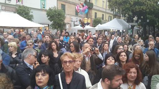 Diaspro sindaco di Savona:"Sceglierò gli assessori dei 5 stelle con un bando pubblico" Diaspro sindaco di Savona:"Sceglierò gli assessori dei 5 stelle con un bando pubblico"