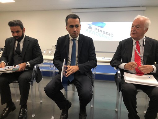 Di Maio incontra i rappresentanti sindacali di Piaggio Aerospace. Vella: “Da questa visita ci aspettavamo qualcosa di più”