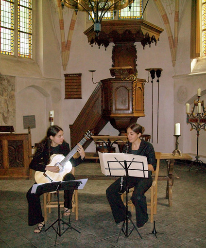 Varigotti: per la rassegna “Percorsi Sonori” concerto del Duo Carbone Varigotti: per la rassegna “Percorsi Sonori” concerto del Duo Carbone