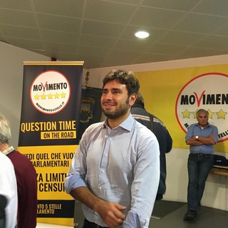 Di Battista a Savona, Question Time in mezzo ai cittadini: "Fare gli interessi della collettività, partendo dalla piccola e media impresa"