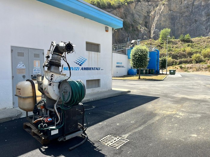 Borghetto, un progetto sperimentale per contenere i miasmi del depuratore: "Se funzionerà chiederemo di avere un impianto fisso"