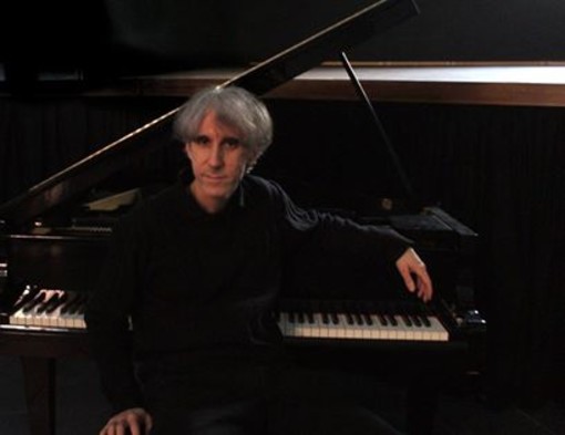 Immagine tratta dal profilo Facebook ufficiale di Federico De Caroli