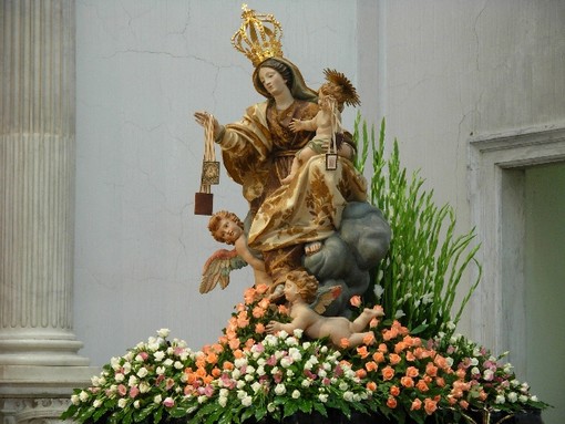 Loano: appuntamento con la sagra dell'otto per festeggiare la natività di Maria Loano: appuntamento con la sagra dell'otto per festeggiare la natività di Maria