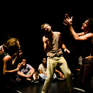 Un laboratorio internazionale di teatro e canto a Piana Crixia