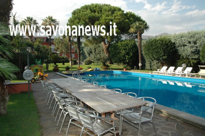 Albenga: ladri a villa Schneck, indagano i carabinieri