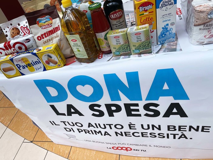Raccolta solidale di Coop Liguria: donate 6,4 tonnellate di alimenti in provincia di Savona Raccolta solidale di Coop Liguria: donate 6,4 tonnellate di alimenti in provincia di Savona