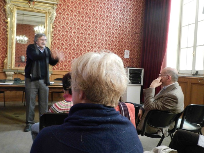 Carbone: la diretta della conferenza stampa dalla Sala Rossa del Comune di Savona