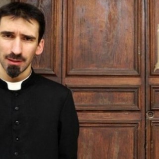 Ha sottratto oltre 2mila libri dalla biblioteca dei Girolamini di Napoli. Don Sandro Marzano condannato a risarcire 19 milioni di euro