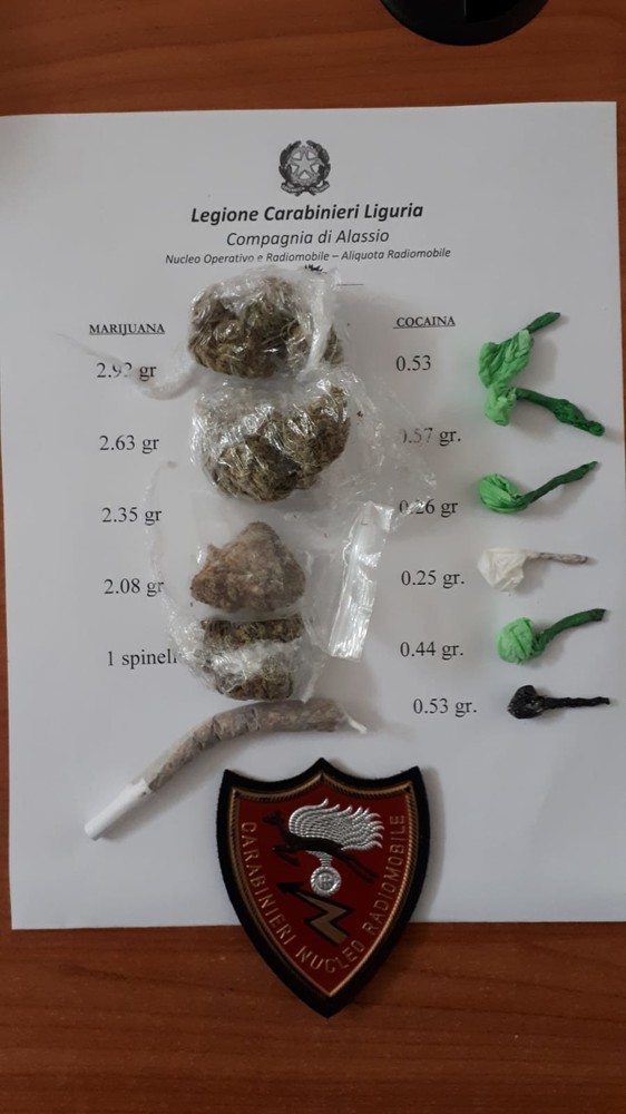 Alassio, giovane spacciatore bloccato dai carabinieri della radiomobile
