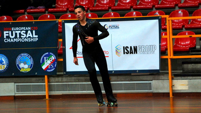 Pattinaggio artistico, l'alassino Edoardo Parasi conquista il titolo Cadetti nel Campionato Italiano