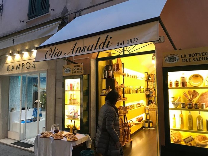 Da Lucinasco ad Alassio, Olio Ansaldi apre uno store nel cuore della città del Muretto (FOTO e VIDEO) Da Lucinasco ad Alassio, Olio Ansaldi apre uno store nel cuore della città del Muretto (FOTO e VIDEO)