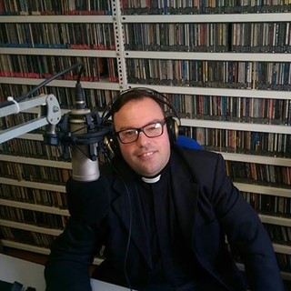 Esce oggi "Al di là" la canzone per il papa nata dalla collaborazione tra Alberto Fortis e Don Gabriele Corini