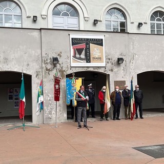 Cairo celebra il 25 aprile in piazza della Vittoria (FOTO) Cairo celebra il 25 aprile in piazza della Vittoria (FOTO)