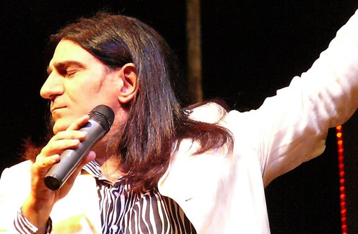 Notte bianca a Ceriale con il tributo a Renato Zero Notte bianca a Ceriale con il tributo a Renato Zero