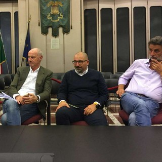I sindaci del comprensorio compatti esprimono la loro solidarietà al collega di Alassio Enzo Canepa