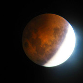 Eclissi di Luna venerdì 28 agosto: nel Savonese spettacolo (quasi) totale prima dell'alba Eclissi di Luna venerdì 28 agosto: nel Savonese spettacolo (quasi) totale prima dell'alba
