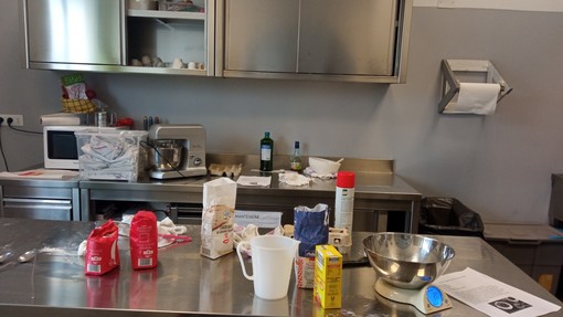 Foto di apertura: la cucina di E.L.Fo.; in fotogallery: un "viaggio" tra le varie aule specialistiche di E.L.Fo. Foto di apertura: la cucina di E.L.Fo.; in fotogallery: un "viaggio" tra le varie aule specialistiche di E.L.Fo.