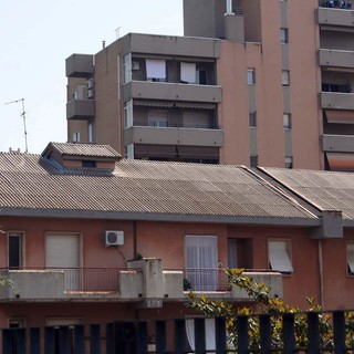 Sotto accusa i volumi abitativi ricavati sotto i tetti
