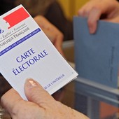 Elezioni comunali in Francia: come funziona il voto e quanto guadagna un sindaco