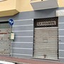 Savona, dopo 30 anni chiude l’edicola di via Servettaz: i gestori vanno in pensione