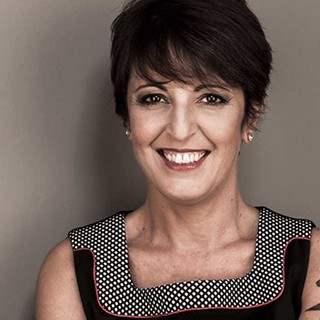 Savona, incontro con la scrittrice Emanuela E. Abbadessa ai "Pomeriggi della Mozart" Savona, incontro con la scrittrice Emanuela E. Abbadessa ai "Pomeriggi della Mozart"