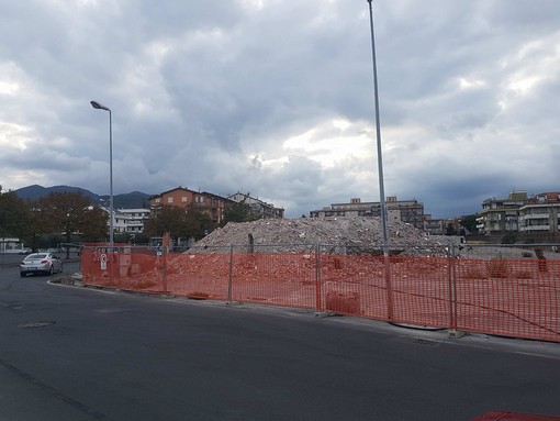 Ex Ortofrutticola di Albenga, dopo la demolizione arriva la ricostruzione