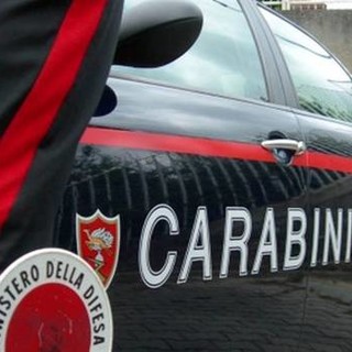 Varazze, tentano di svuotare il serbatoio di un tir. Arrestati