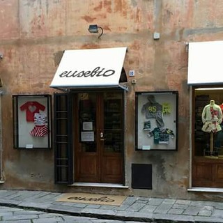 Si ritira la storica commerciante finalese Ornella Viola